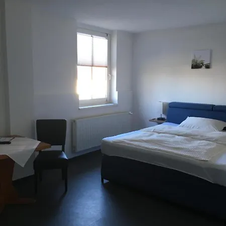 Hotel-restaurant Zur Post Otel *